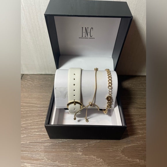 I.N.C. International Concepts Womens Gold White Strap Heart Watch Braclet Set - Picture 3 of 8